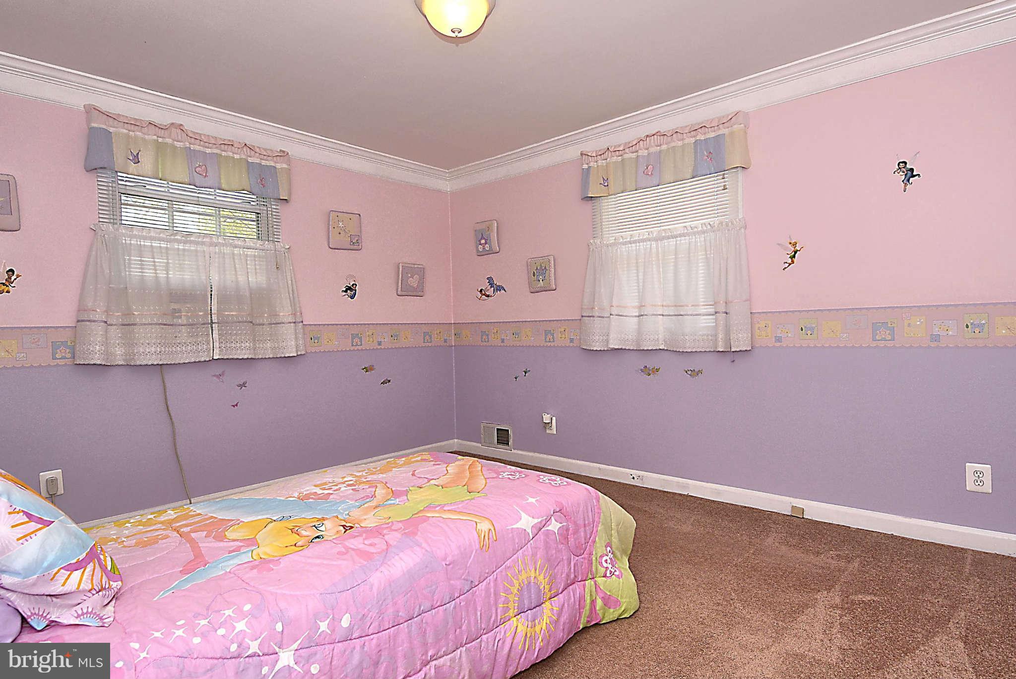 5649 Inverchapel Road Springfield, VA 22151 - Photo 9 of 20 Bedroom