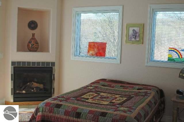 2788 River Bend Road Traverse City, MI 49696 - Photo 7 of 15 1691996-6.JPG