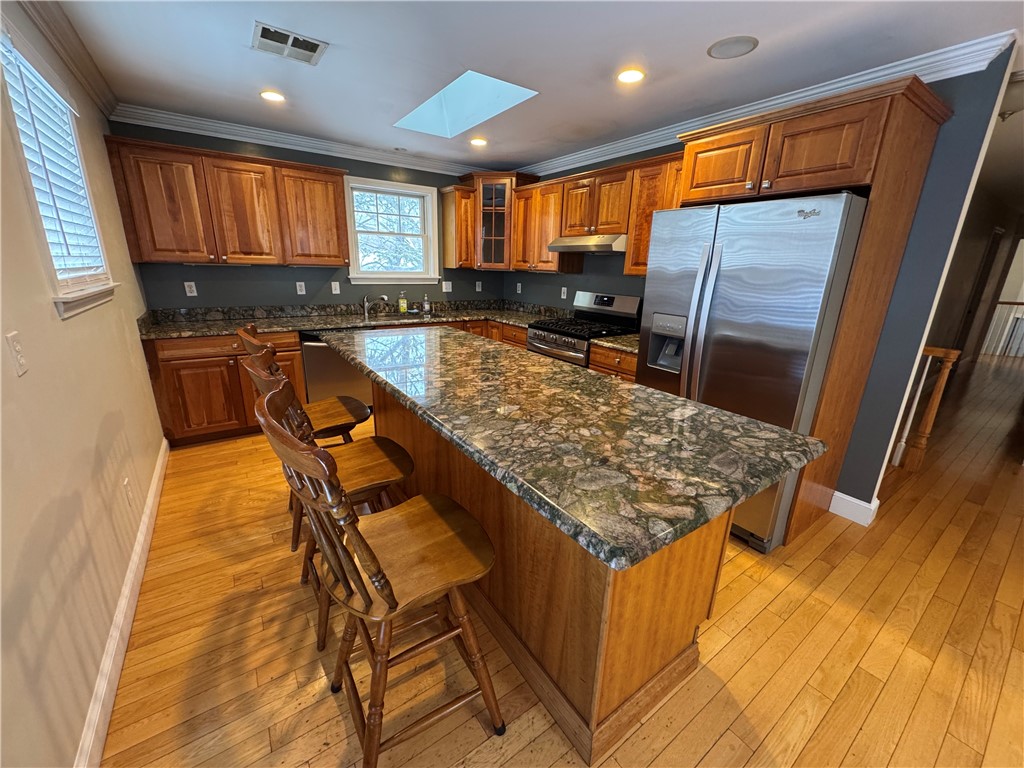 3 Unity Street Pawtucket, RI 02860 - Photo 5 of 22