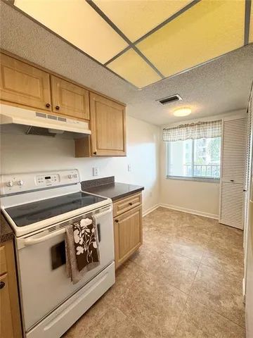 $1,950 | 8150 Brent Street, Unit 716, Port Richey, FL 34668