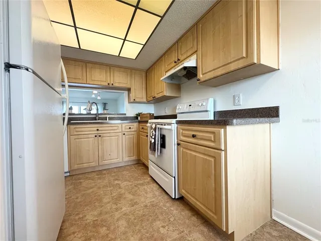 $1,950 | 8150 Brent Street, Unit 716, Port Richey, FL 34668