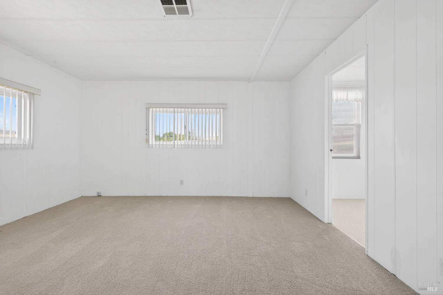 92 Anacapa Drive Santa Rosa, CA 95403 - Photo 30 of 46 an empty room with a window