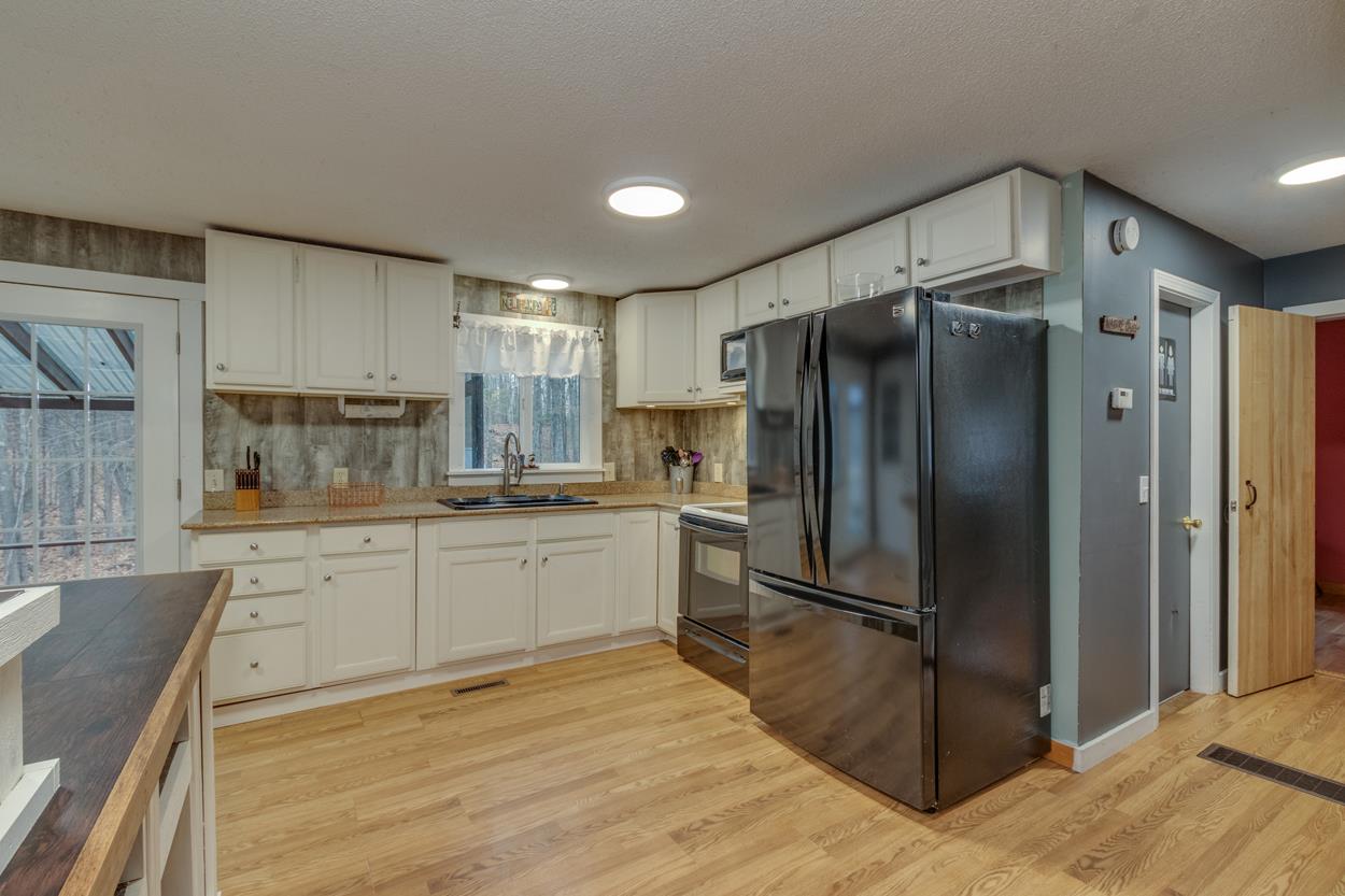 93 Rogers Road Belmont, NH 03220 - Photo 14 of 37