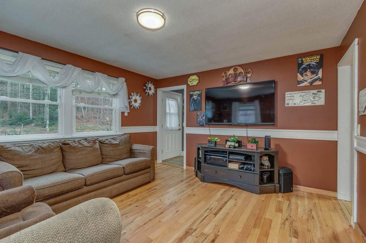 93 Rogers Road Belmont, NH 03220 - Photo 22 of 37