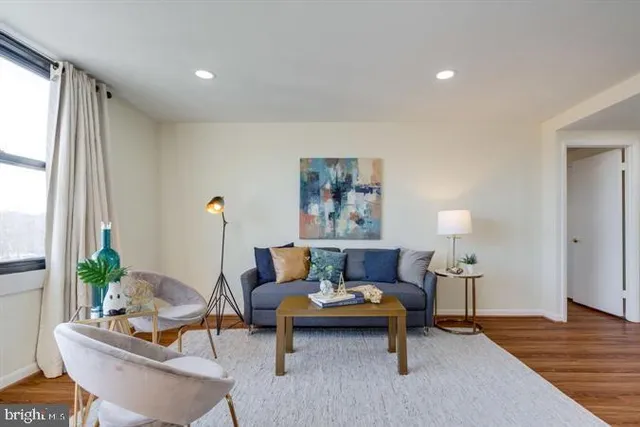 $1,650 | 4600 Duke Street, Unit 508, Alexandria, VA 22304