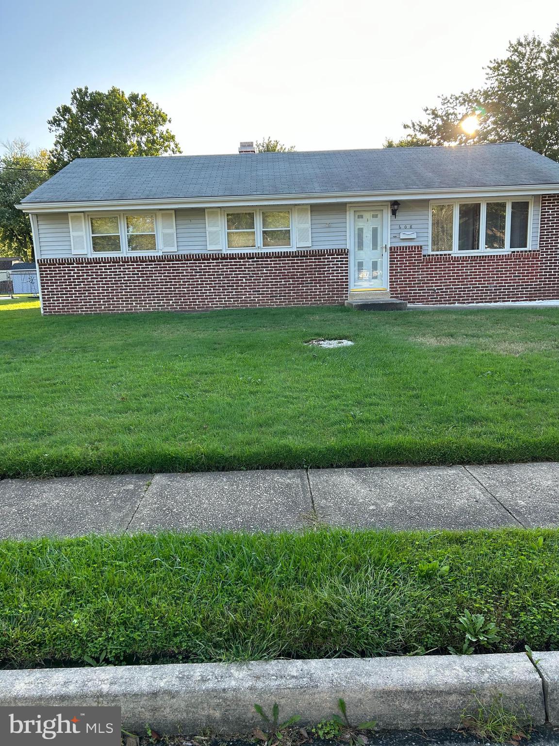 608 Cornwall Road Sewell, NJ 08080 - Photo 2 of 38