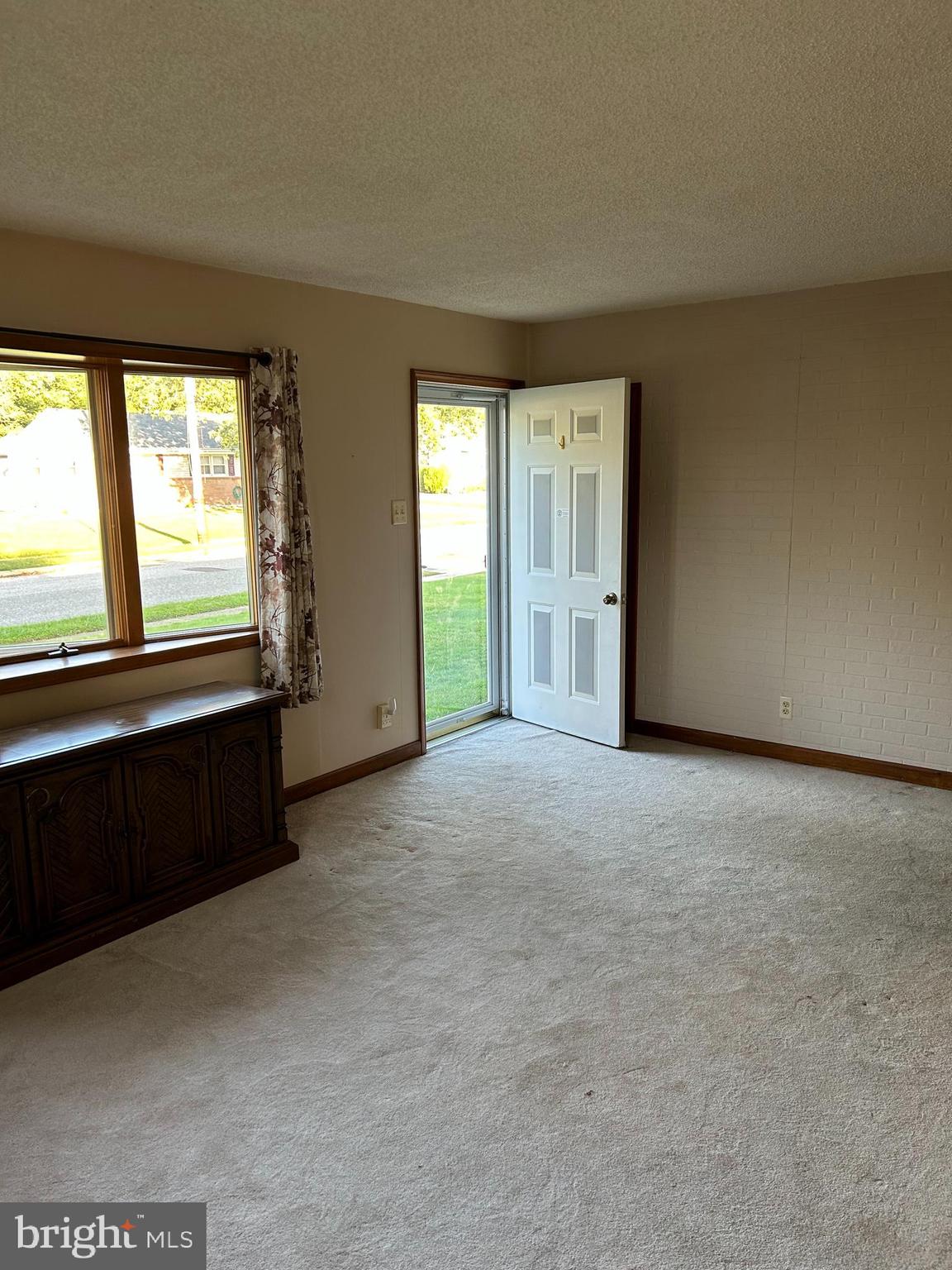 608 Cornwall Road Sewell, NJ 08080 - Photo 7 of 38