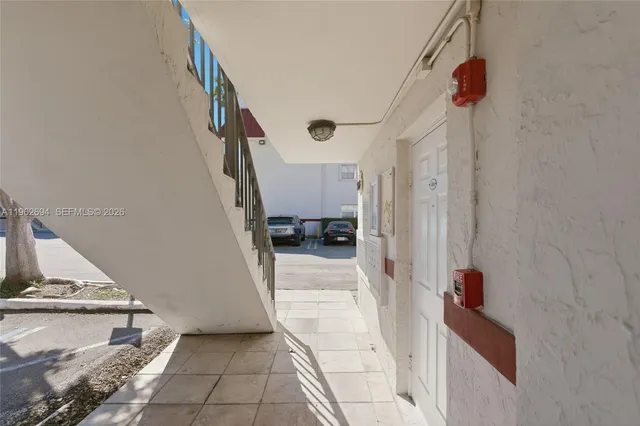 $215,000 | 6705 North Kendall Drive, Unit 306, Pinecrest, FL 33156