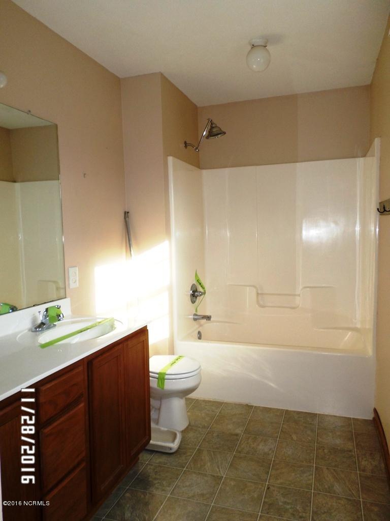 119 Linden Road Richlands, NC 28574 - Photo 18 of 29 SAM_6456