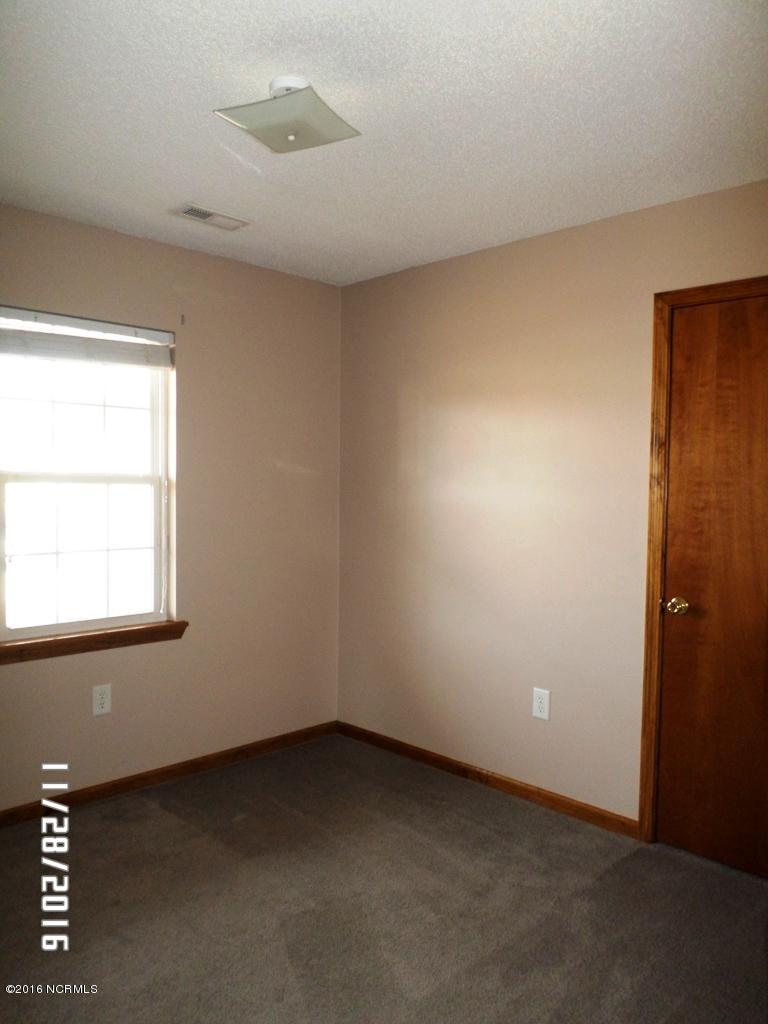 119 Linden Road Richlands, NC 28574 - Photo 24 of 29 SAM_6446