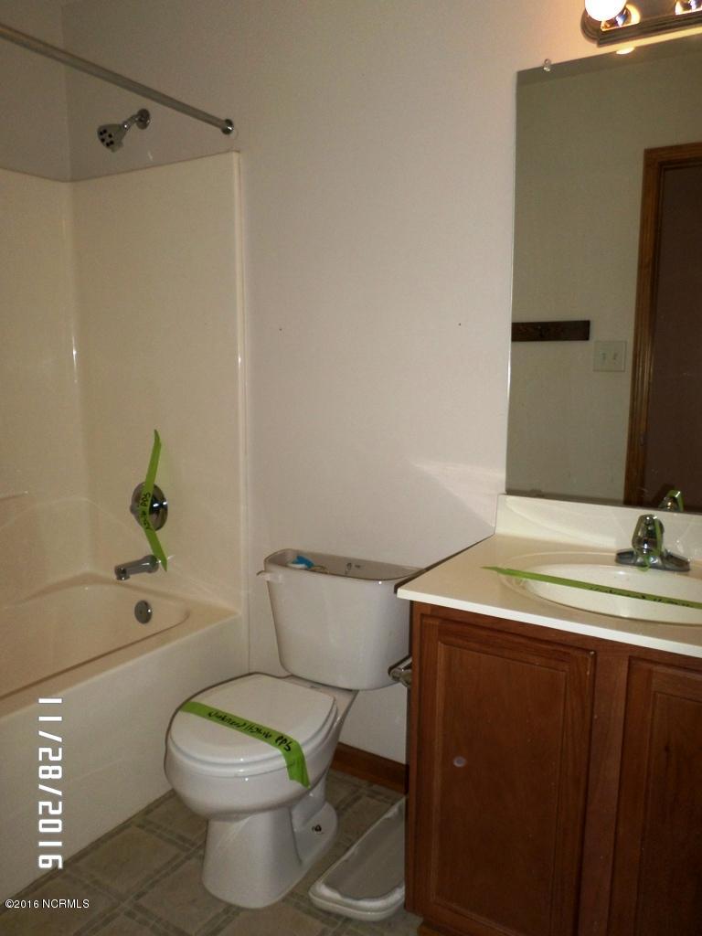 119 Linden Road Richlands, NC 28574 - Photo 25 of 29 SAM_6444