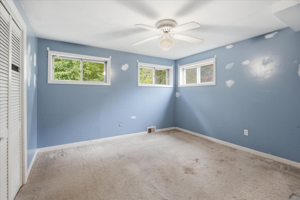 40 Maple Street Holliston, MA 01746 - Photo 10 of 22