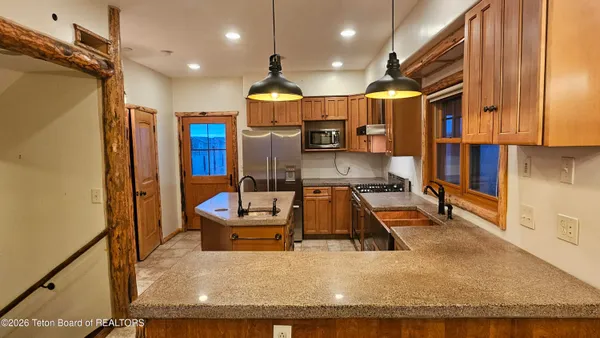 $950,000 | 760 West 4000 South, Victor, ID 83455