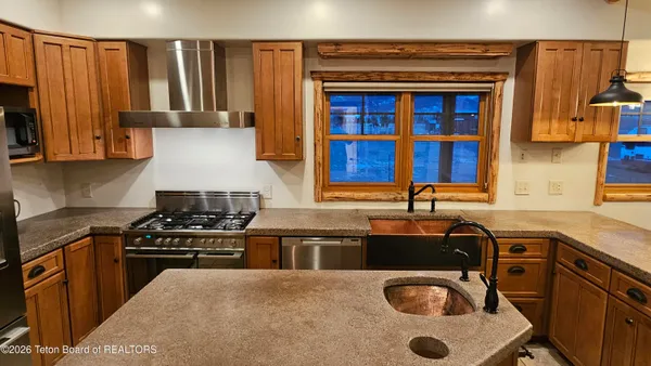 $950,000 | 760 West 4000 South, Victor, ID 83455