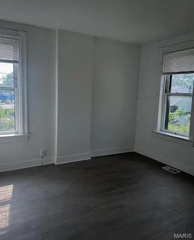 $850 | 824 Canaan Avenue, Unit 1F, St. Louis, MO 63147