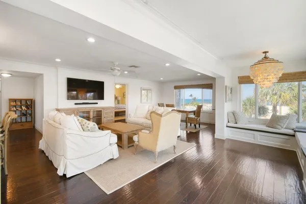 $4,500 | 325 South Beach Road, Unit 301, Tequesta, FL 33469