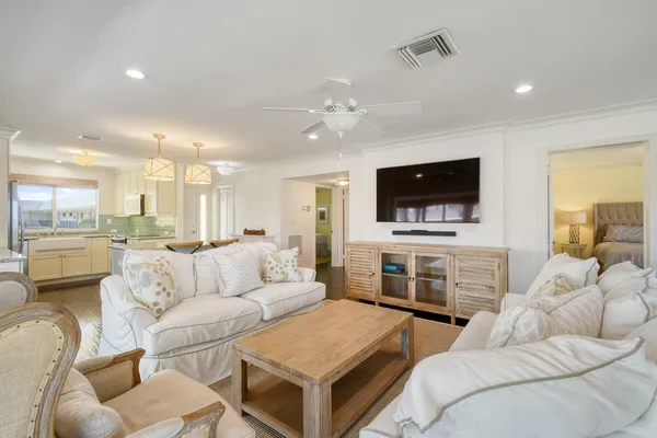 $4,500 | 325 South Beach Road, Unit 301, Tequesta, FL 33469