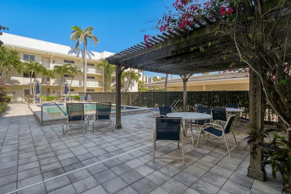 $4,500 | 325 South Beach Road, Unit 301, Tequesta, FL 33469