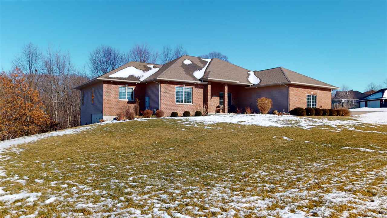 3986 Roberts Ridge Northeast Iowa City, IA 52240 - Photo 3 of 50 Gallery Image 3