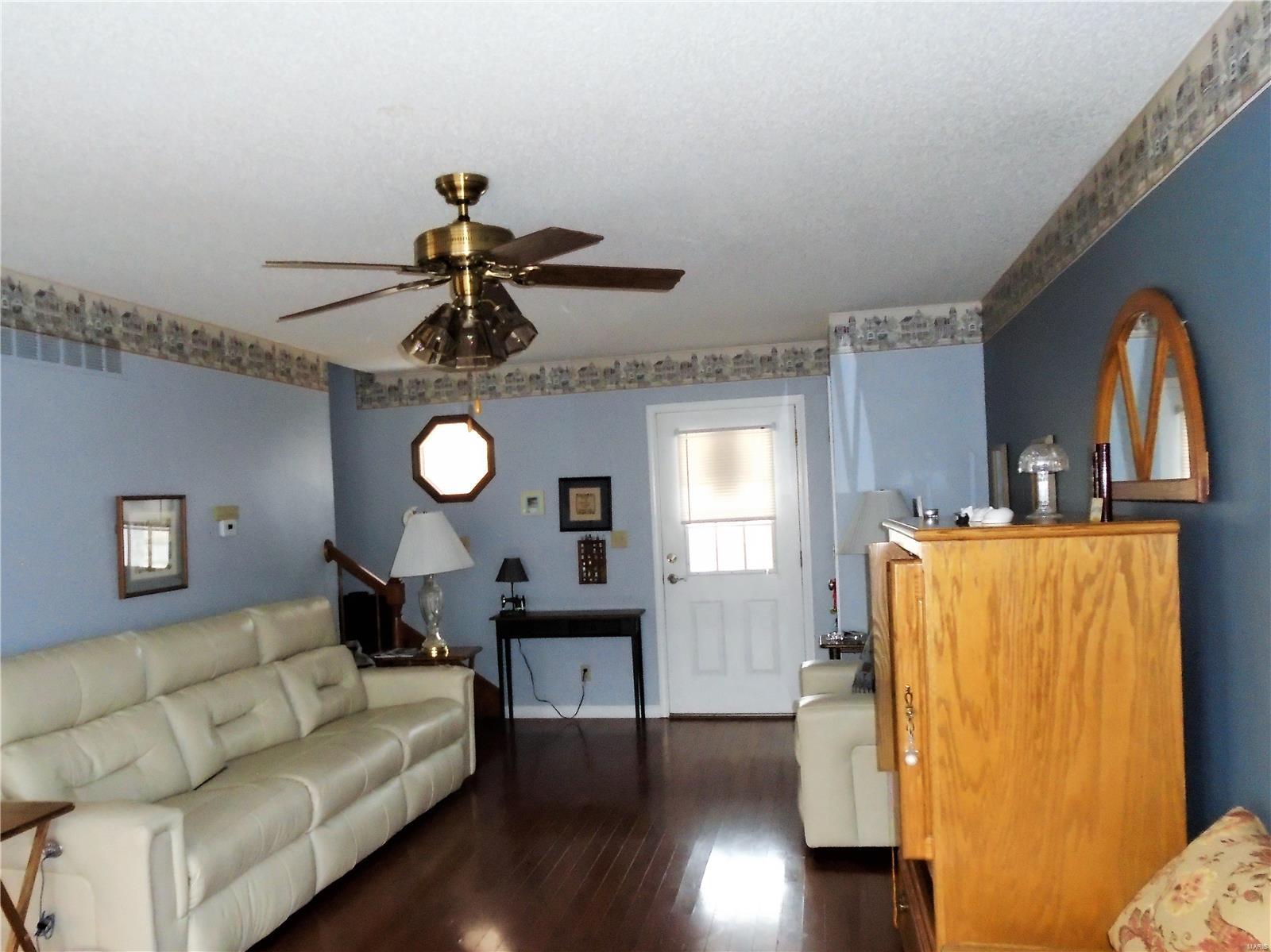 2330 Morrison Road Granite City, IL 62040 - Photo 5 of 23 Gallery Image 5