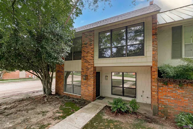 $194,900 | 5435 Heatherstone Drive, Baton Rouge, LA 70820