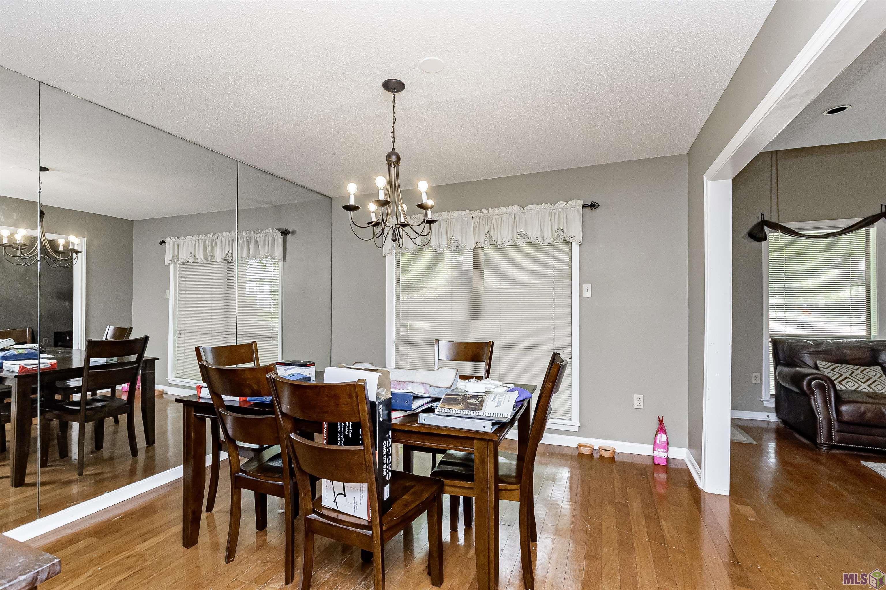 5435 Heatherstone Drive Baton Rouge, LA 70820 - Photo 5 of 19 Dining Room