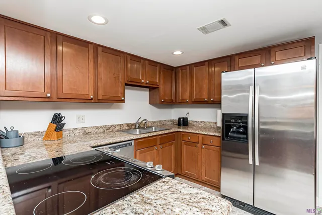 $194,900 | 5435 Heatherstone Drive, Baton Rouge, LA 70820