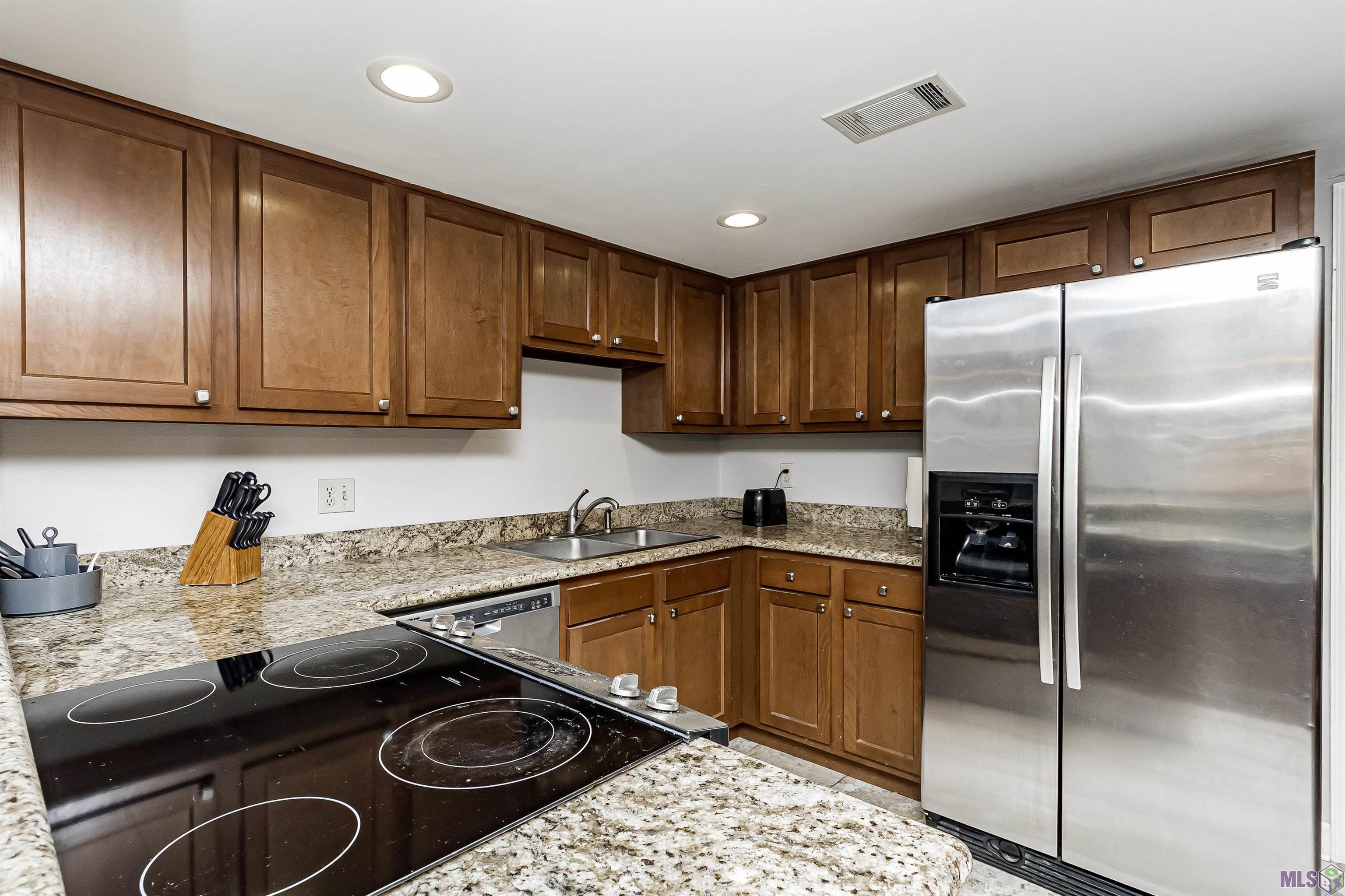5435 Heatherstone Drive Baton Rouge, LA 70820 - Photo 10 of 19