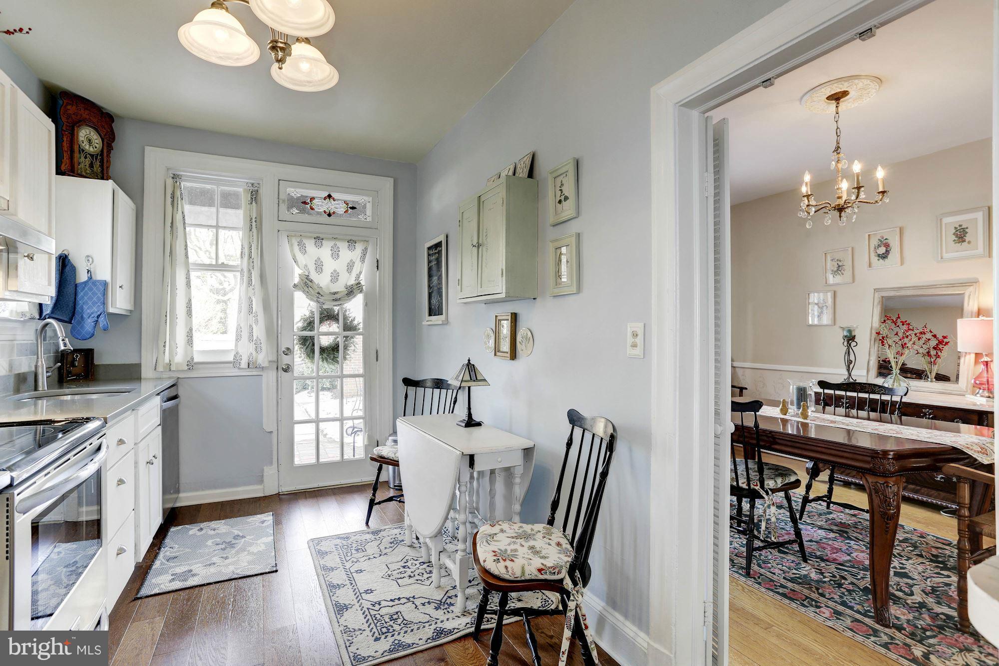 400 Hopkins Road Baltimore, MD 21212 - Photo 11 of 30 Bright, cheerful