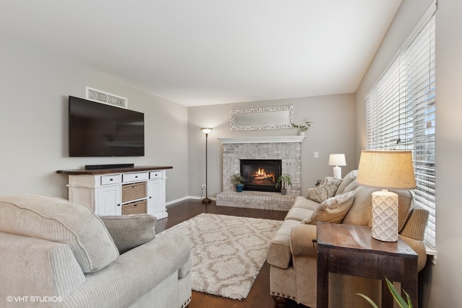 1700 Golden Ridge Drive Plainfield, IL 60586 - Photo 7 of 21