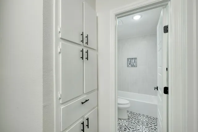 $2,000 | 1702 Wagon Gap Drive, Round Rock, TX 78681