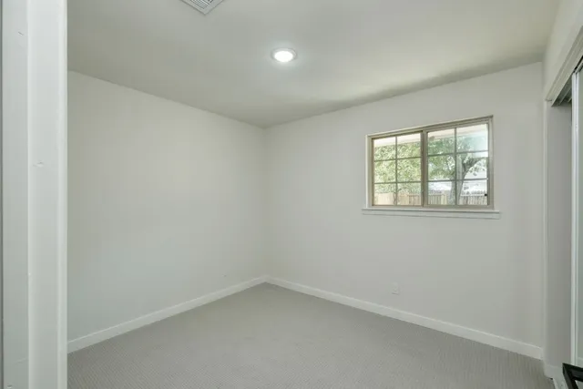 $2,000 | 1702 Wagon Gap Drive, Round Rock, TX 78681