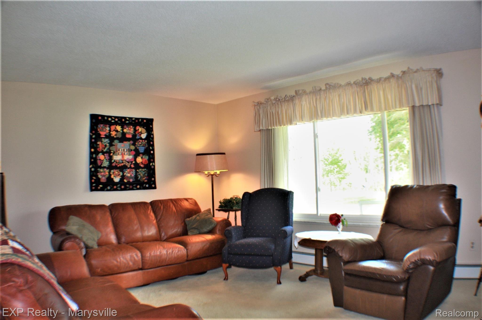 472 South Bartlett Road St. Clair, MI 48079 - Photo 10 of 35 IMG_0408 (2).JPG