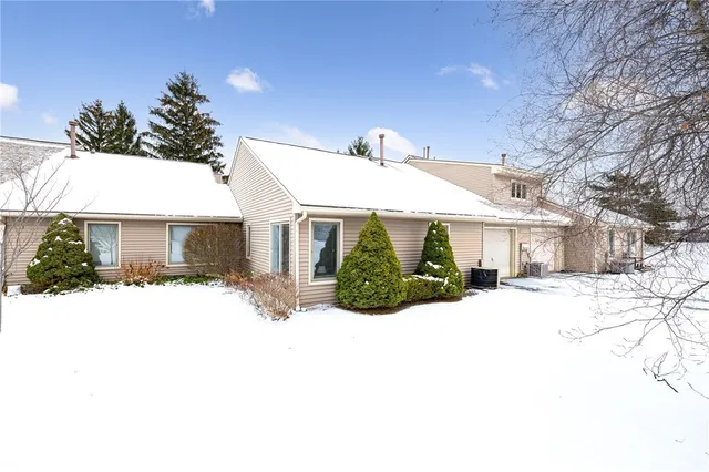 $199,900 | 3153 East Cedarbush Drive, Canandaigua Town, NY 14424