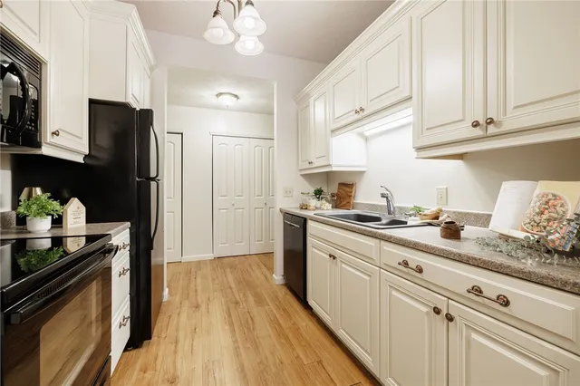 $199,900 | 3153 East Cedarbush Drive, Canandaigua Town, NY 14424