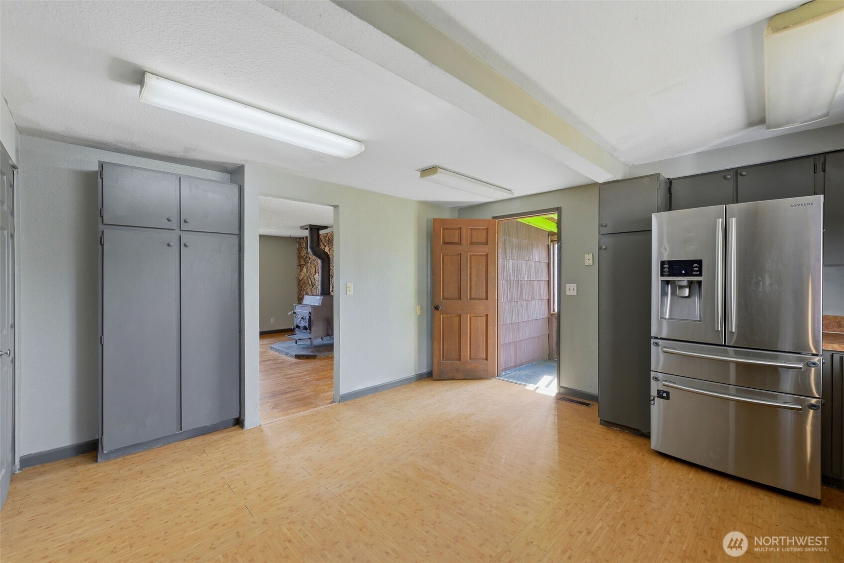 1104 Dibb Street Bremerton, WA 98310 - Photo 7 of 32 Gallery Image 7