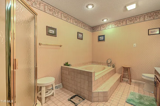 $319,900 | 42 Platinum Court, Unit 42, Johnson City, TN 37604