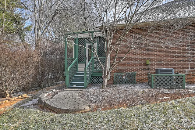 $319,900 | 42 Platinum Court, Unit 42, Johnson City, TN 37604