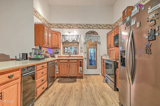 $319,900 | 42 Platinum Court, Unit 42, Johnson City, TN 37604