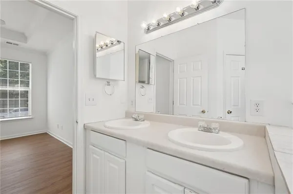 $2,695 | 2596 Bates Street Southeast, Smyrna, GA 30080