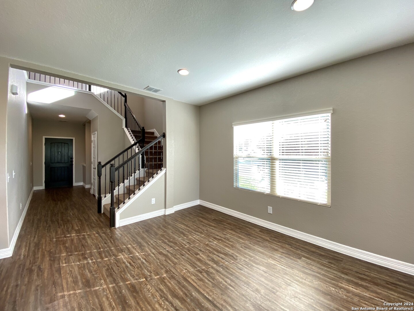 1206 Ranch Falls San Antonio, TX 78245 - Photo 13 of 92