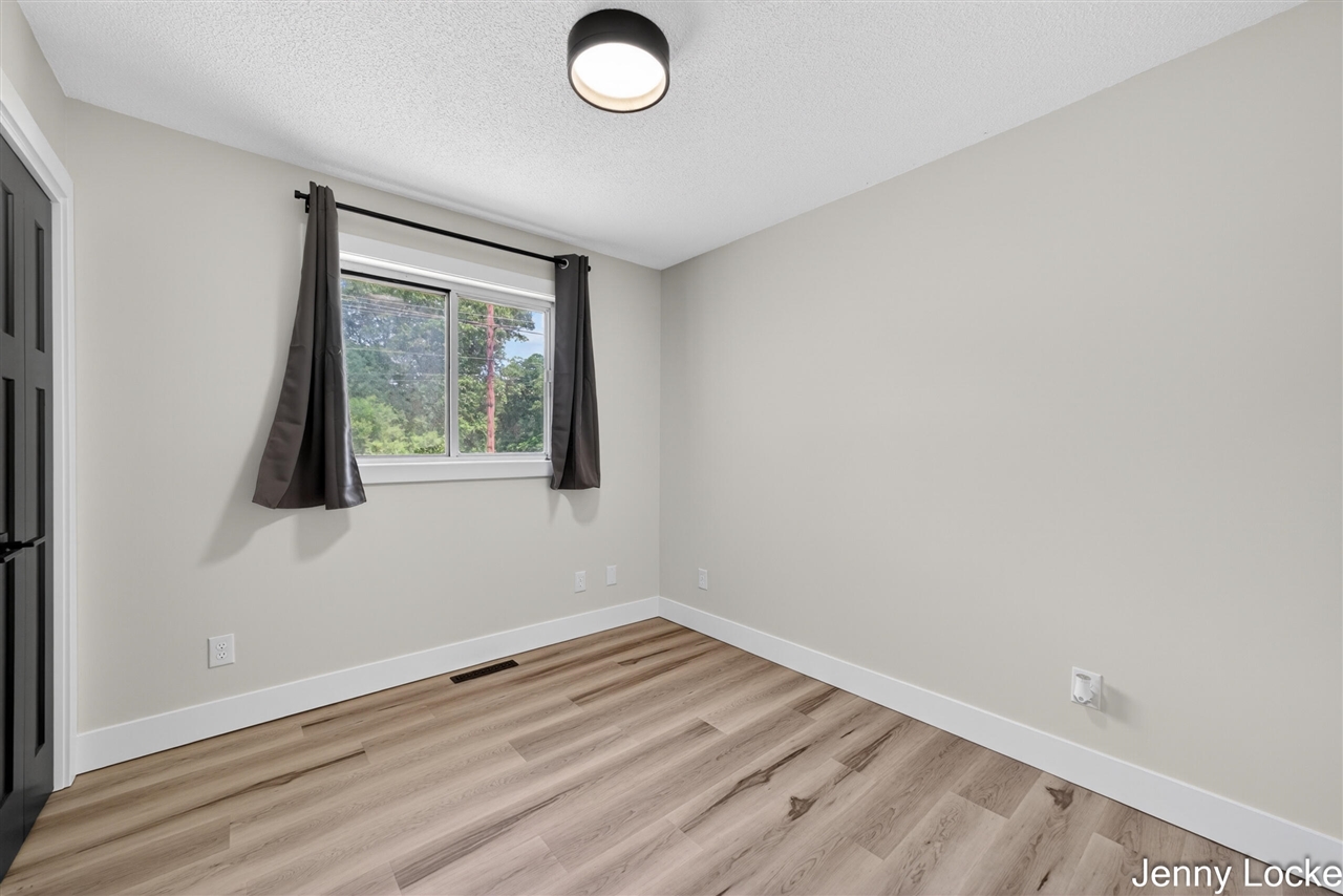 2391 MacArthur Road Muskegon, MI 49442 - Photo 13 of 41