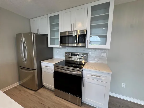$1,300 | 2569 Grassy Point Drive, Unit 307, Lake Mary, FL 32746