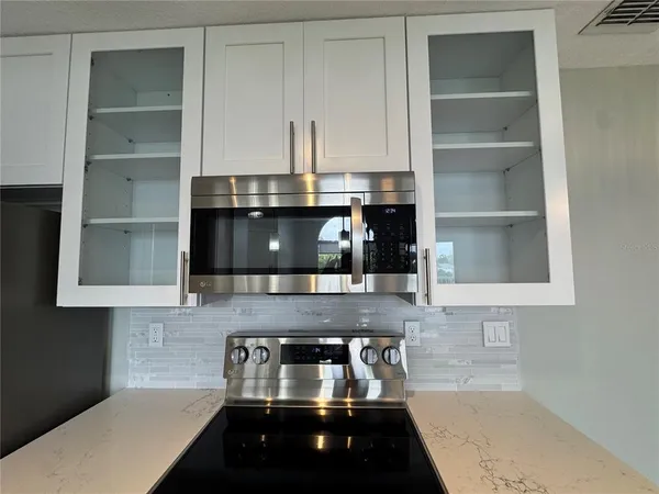 $1,300 | 2569 Grassy Point Drive, Unit 307, Lake Mary, FL 32746