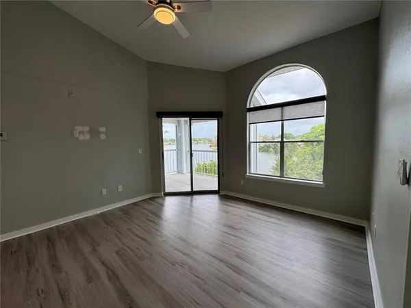 $1,300 | 2569 Grassy Point Drive, Unit 307, Lake Mary, FL 32746