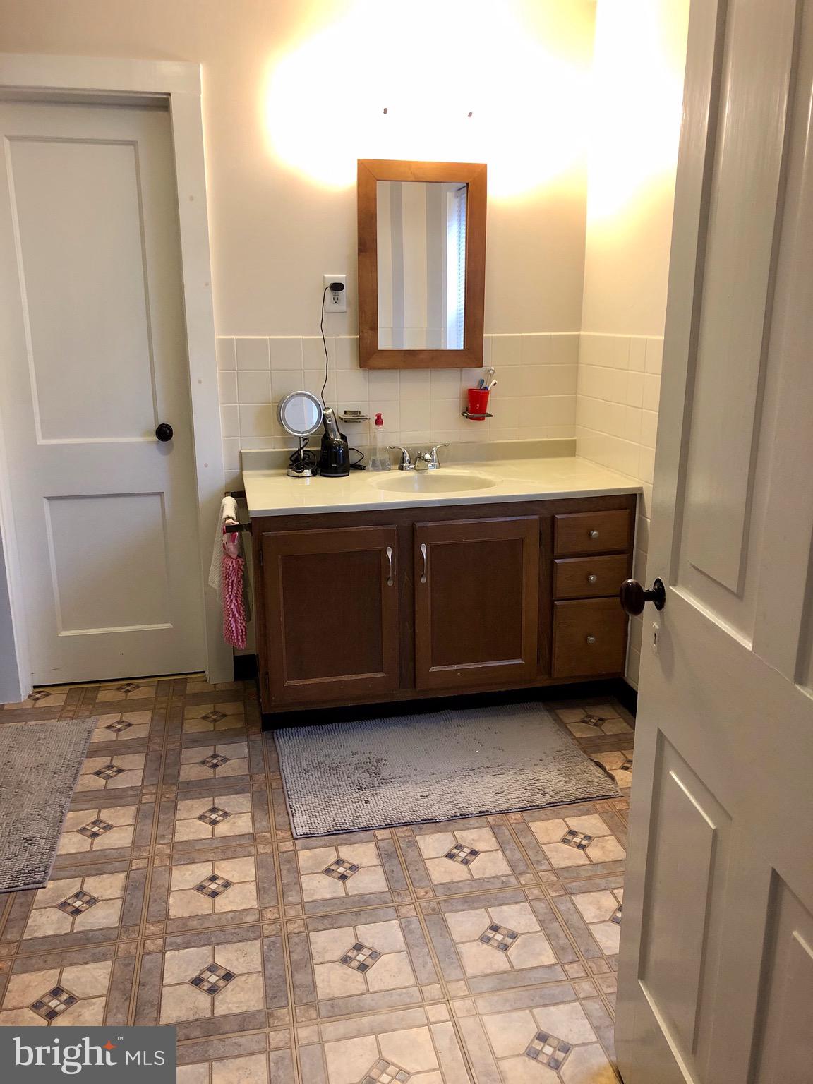 14 East Orange Street Lititz, PA 17543 - Photo 21 of 31