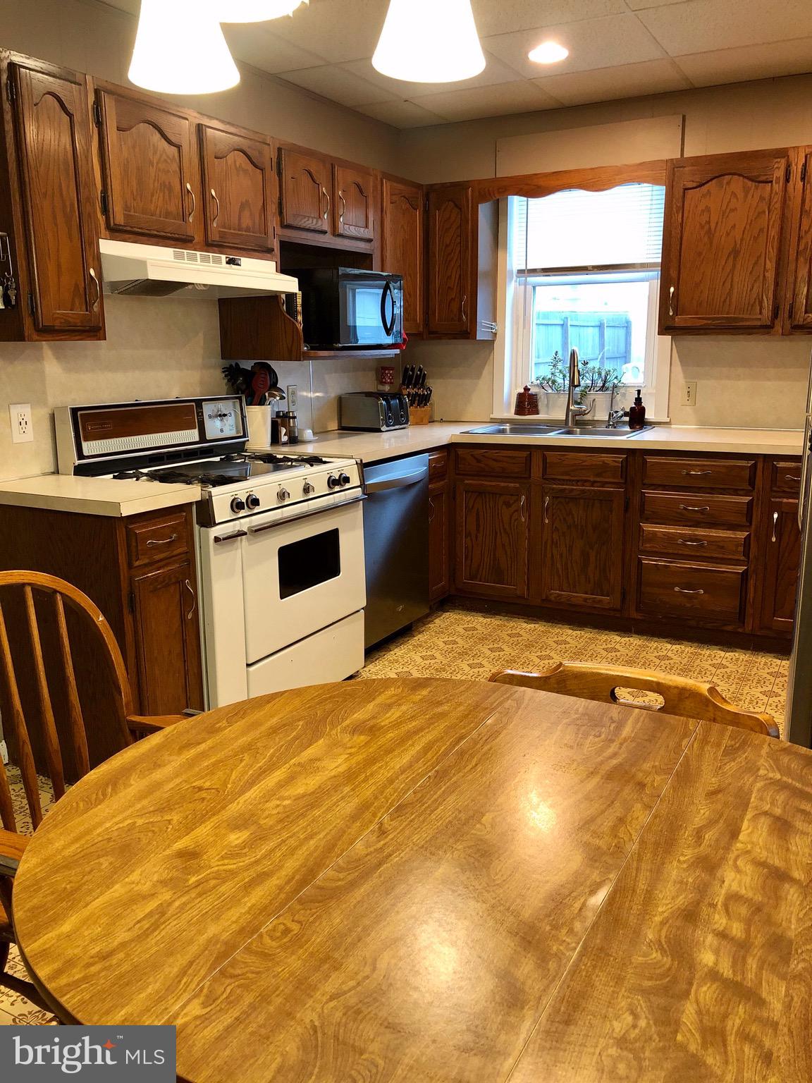 14 East Orange Street Lititz, PA 17543 - Photo 9 of 31