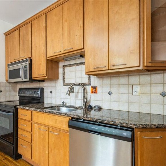 4730 Commonwealth Street, Unit : 2 Detroit, MI 48208 - Photo 3 of 19