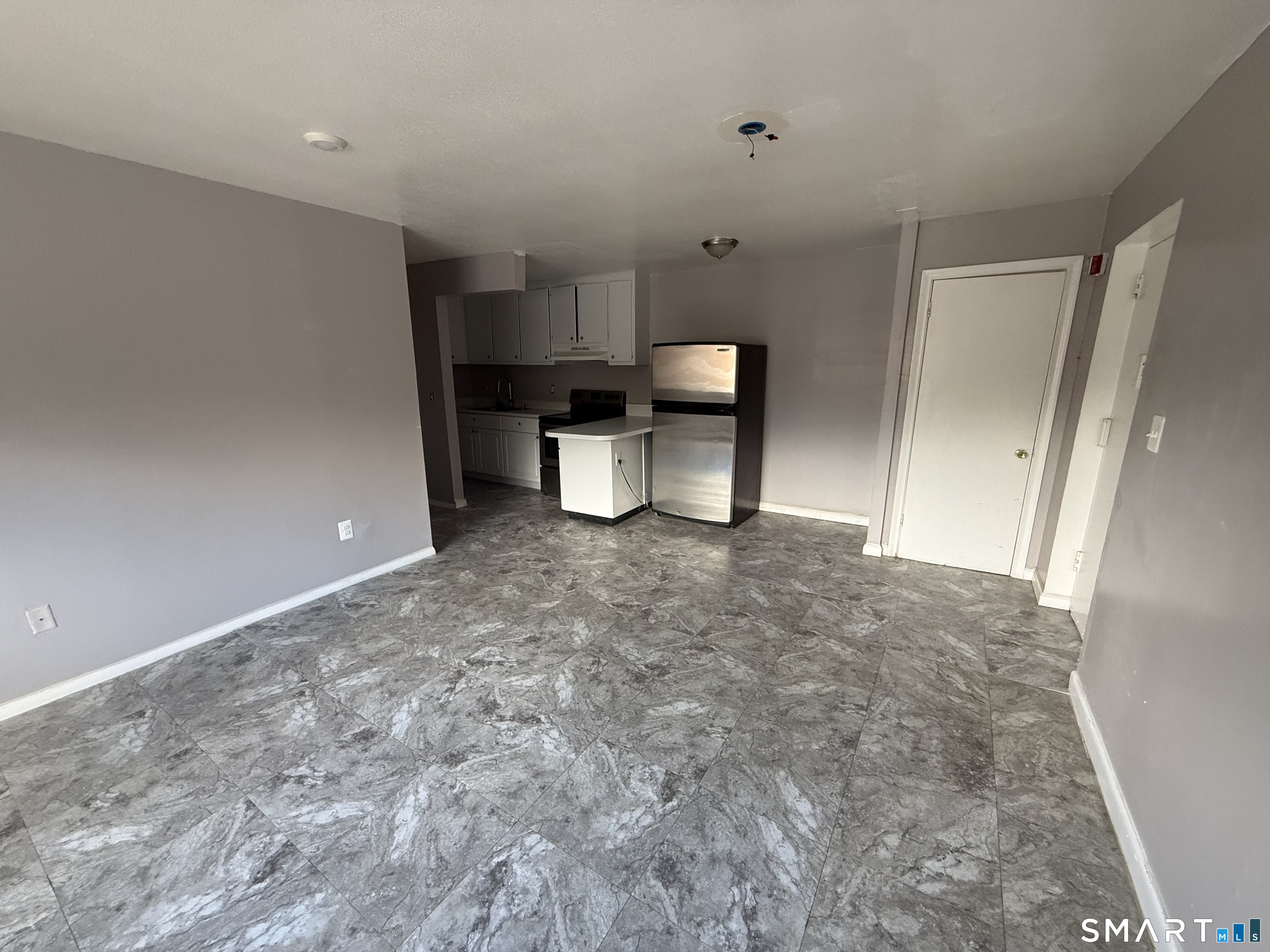 1051 Old Colony Road, Unit 21 Meriden, CT 06451 - Photo 3 of 10