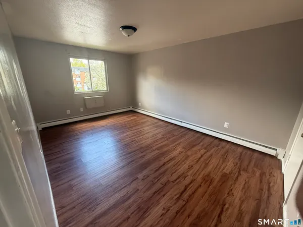 $1,500 | 1051 Old Colony Road, Unit 21, Meriden, CT 06451